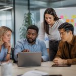 Transformation digitale des entreprises définition : enjeux, étapes et exemples concrets