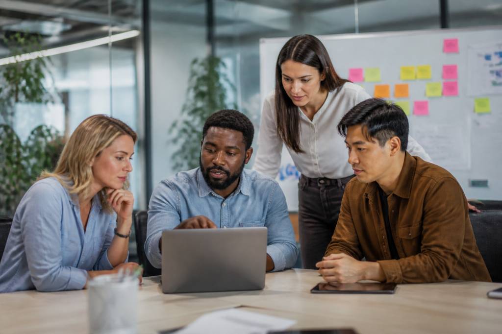 Transformation digitale des entreprises définition : enjeux, étapes et exemples concrets